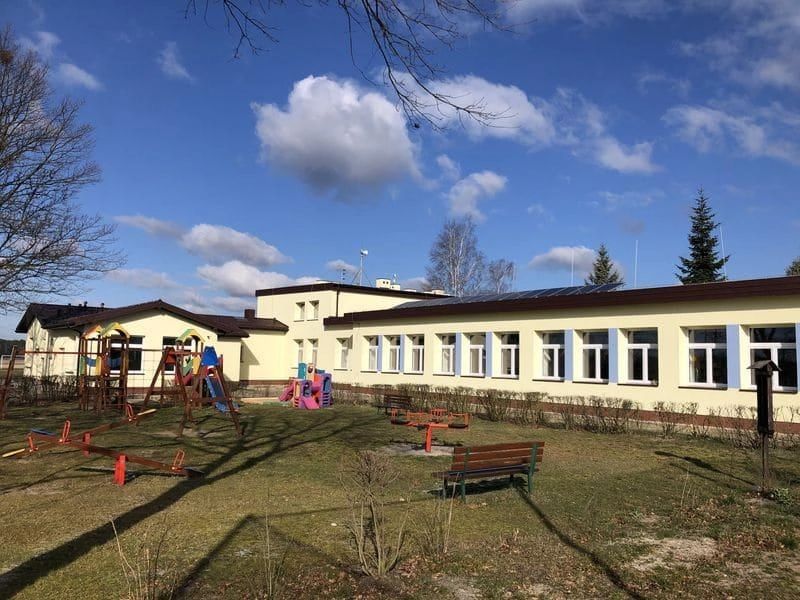 Rozbudowa, przebudowa i nadbudowa z termomodernizacją budynku Szkoły Podstawowej w Proszeniu